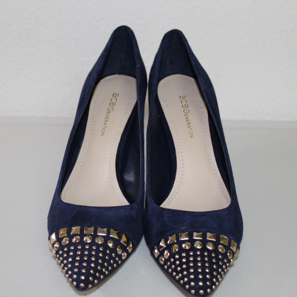 6.5 BCBG Navy and gold Women's heel